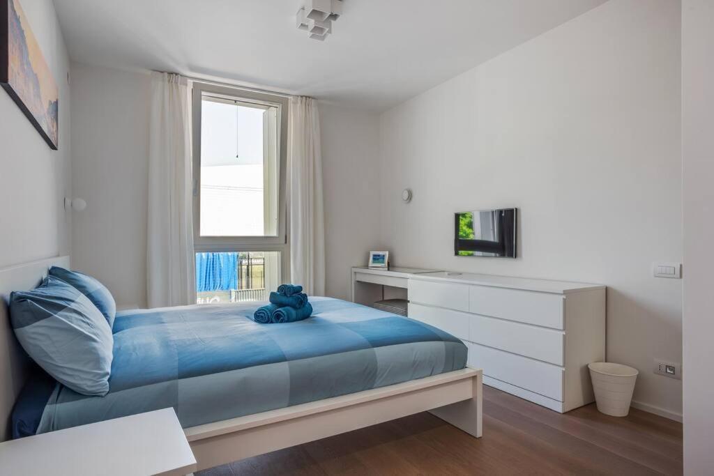 Easylife - Modern And Spacious Apt In Fiera City Life Milán Exterior foto
